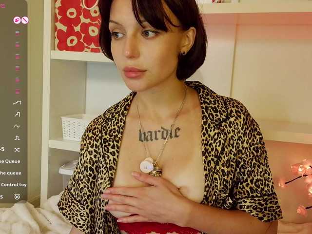 BadPrincessJenny's BongaCams show and profile