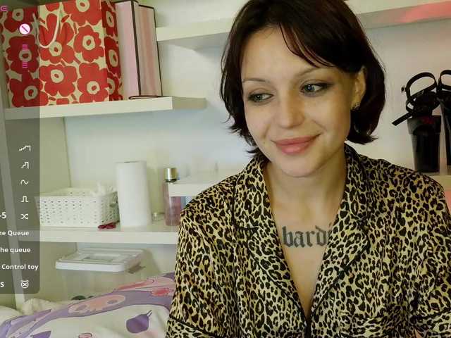 BadPrincessJenny's BongaCams show and profile