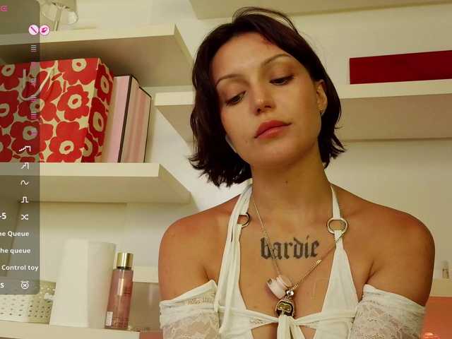 BadPrincessJenny's BongaCams show and profile