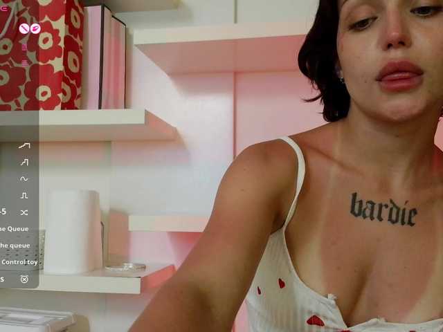 BadPrincessJenny's BongaCams show and profile