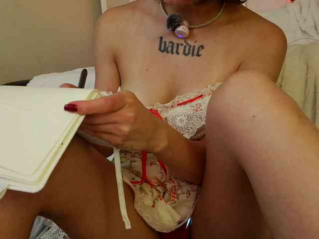 BadPrincessJenny webcam