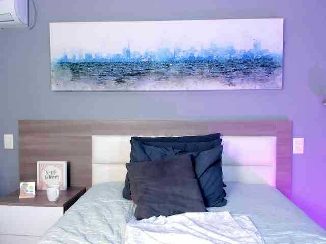 CurvylatinGoddess webcam