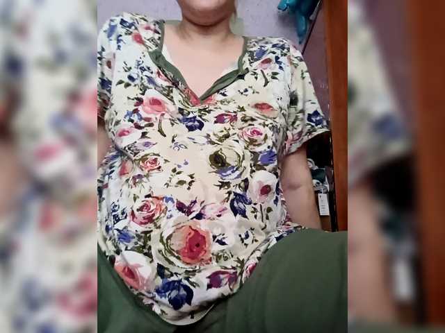 le modèle AugustinaCrys est en webcam porno dans un show sur le site bongacams, il possède les tags suivants: White/Caucasian,Blonde,Trimmed