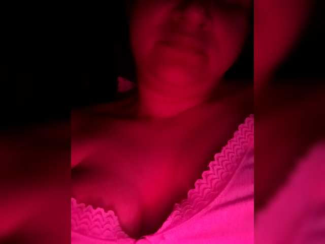 AugustinaCrys's BongaCams show and profile