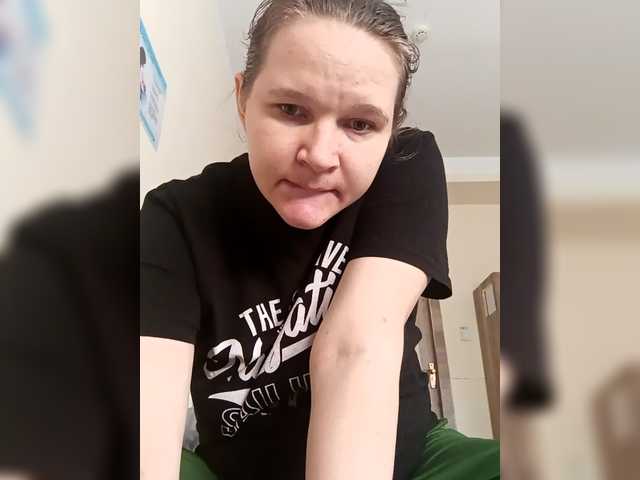 AugustinaCrys live cam