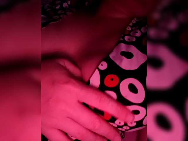 AugustinaCrys webcam