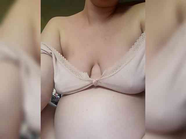 AugustinaCrys Live Webcam on BongaCams