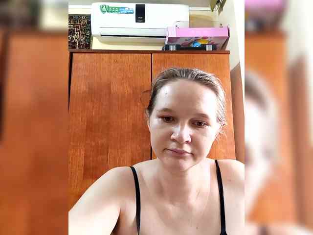 AugustinaCrys webcam