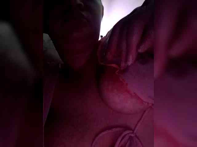 AugustinaCrys webcam