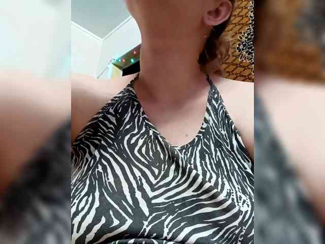 AugustinaCrys webcam