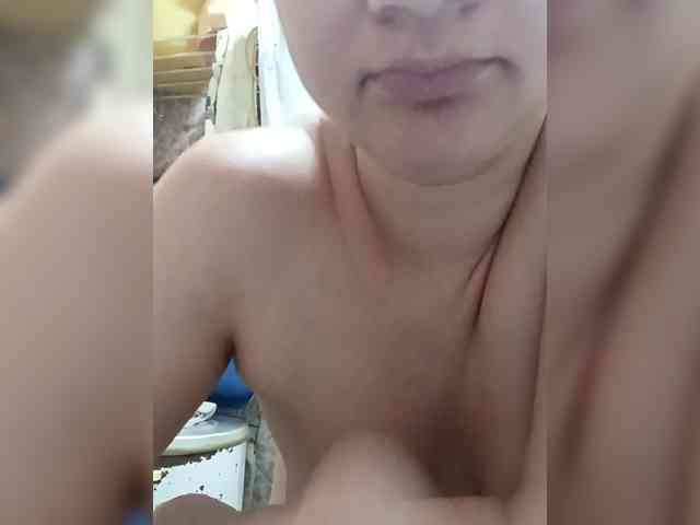 AugustinaCrys webcam