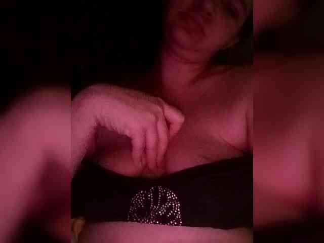 AugustinaCrys webcam