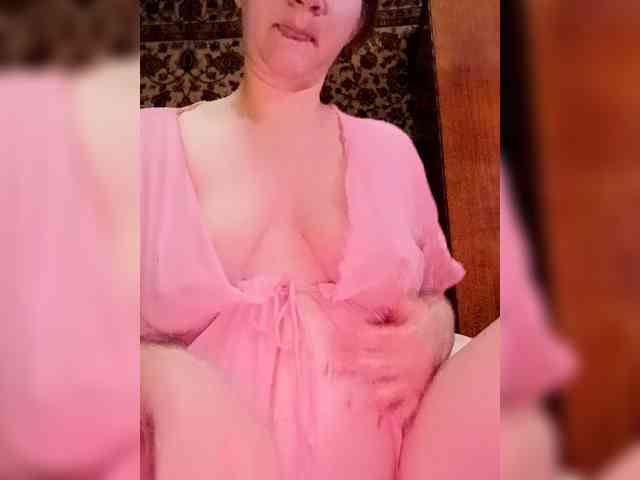 AugustinaCrys webcam