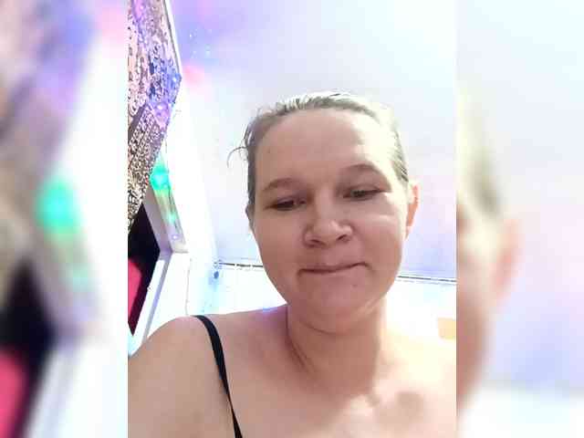 AugustinaCrys webcam