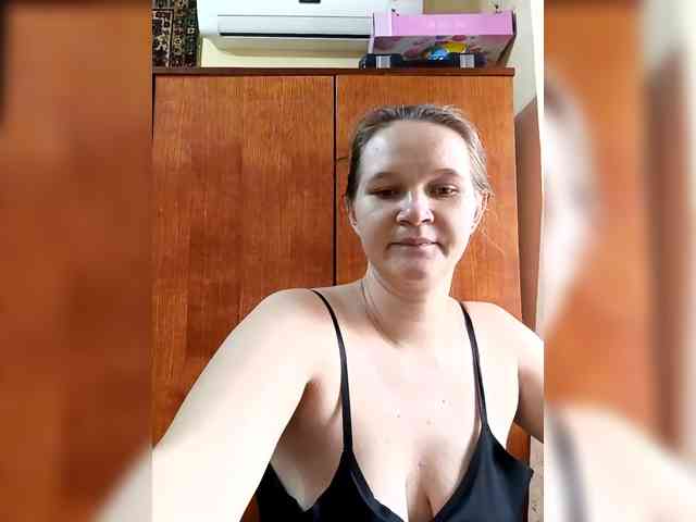 AugustinaCrys webcam