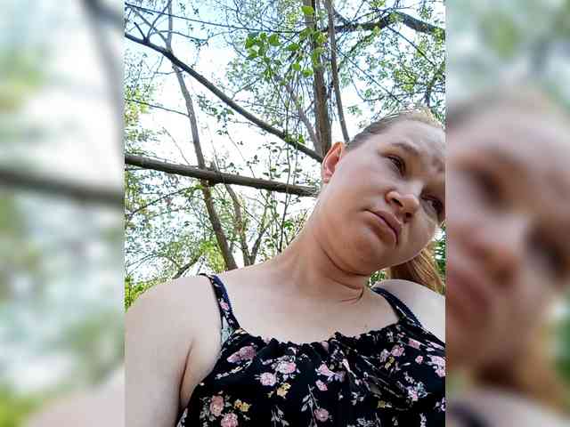 AugustinaCrys webcam