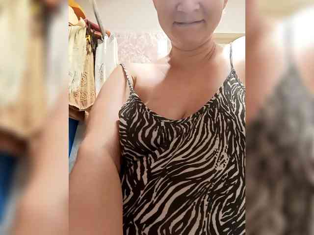 AugustinaCrys webcam