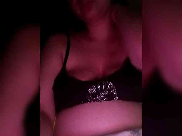 AugustinaCrys webcam