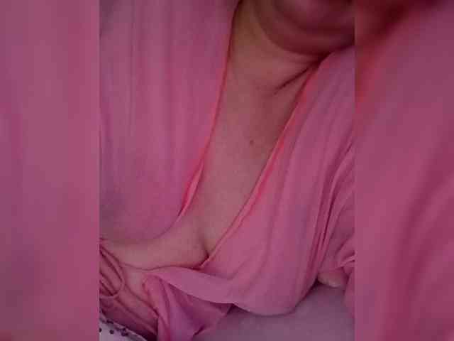 AugustinaCrys webcam