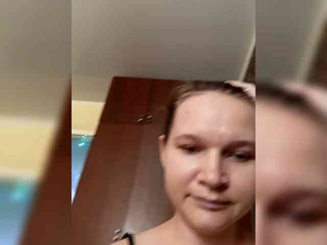 AugustinaCrys webcam