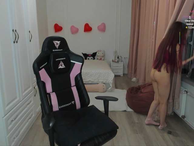 c4ssie's BongaCams show and profile