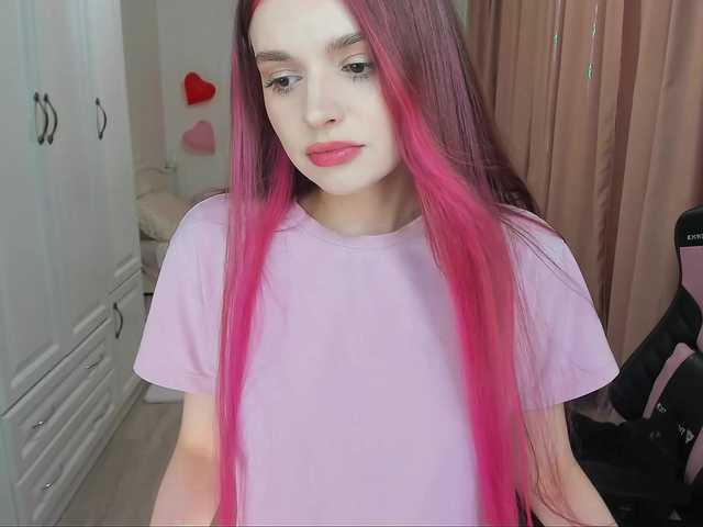 c4ssie's BongaCams show and profile