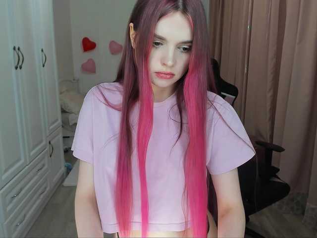 c4ssie's BongaCams show and profile