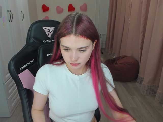 c4ssie's BongaCams show and profile