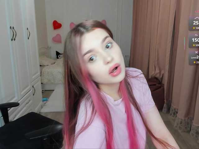 c4ssie's BongaCams show and profile