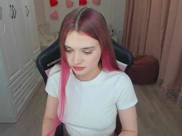 c4ssie Live Webcam on BongaCams