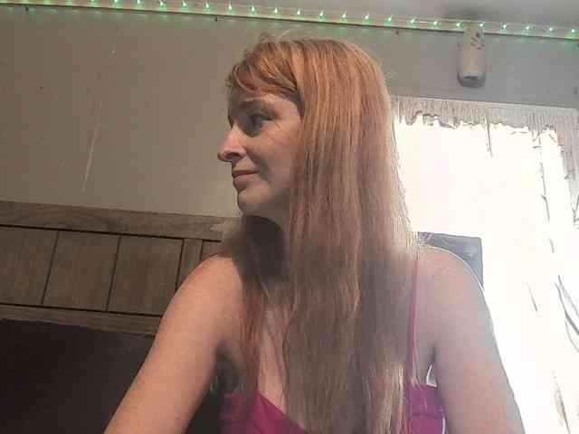 BeautyQueenMa webcam