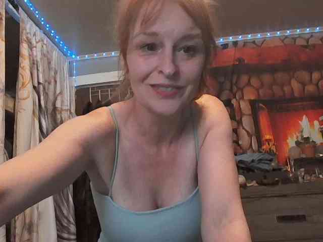 BeautyQueenMa webcam