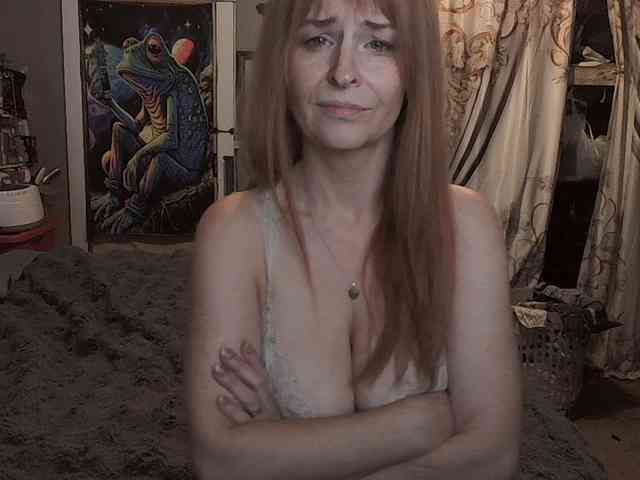 BeautyQueenMa webcam