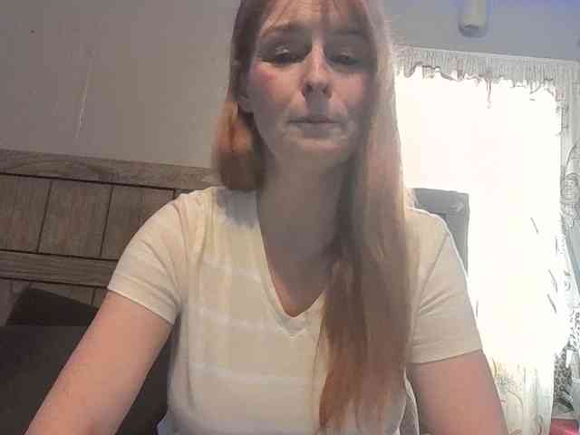 BeautyQueenMa webcam