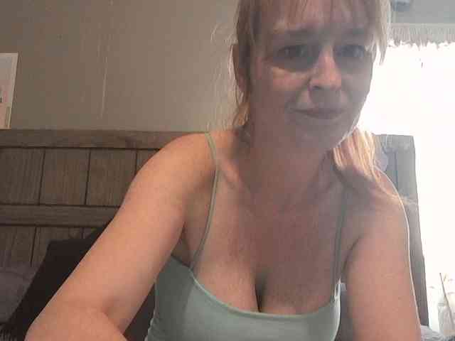 BeautyQueenMa webcam