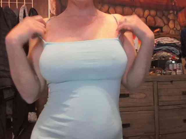 BeautyQueenMa webcam