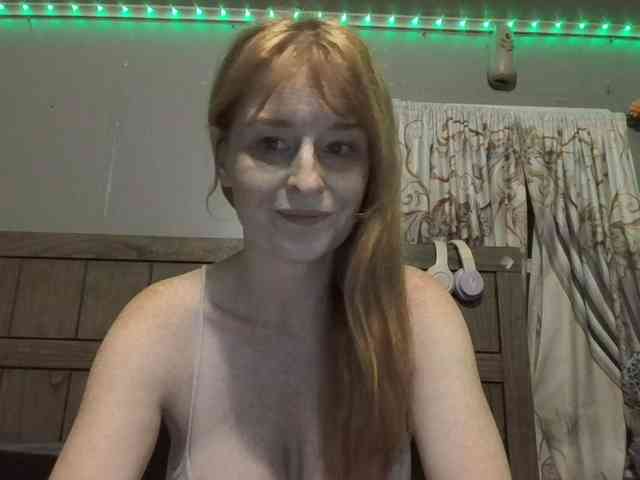 BeautyQueenMa webcam