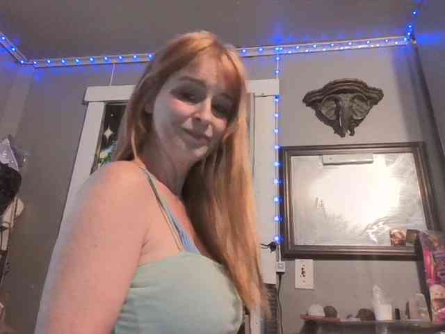 BeautyQueenMa webcam