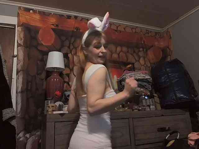 BeautyQueenMa webcam