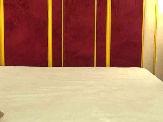 GracefulGladys webcam