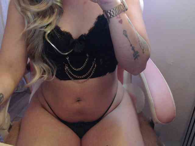 Lamarseillaise Live Webcam on BongaCams