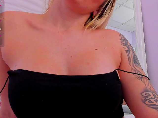 LiluDavis Live Cam on BongaCams