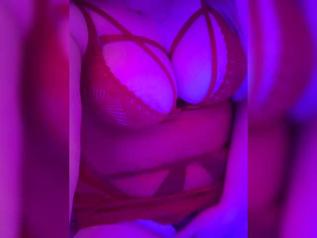 Valentinka-01's BongaCams show and profile