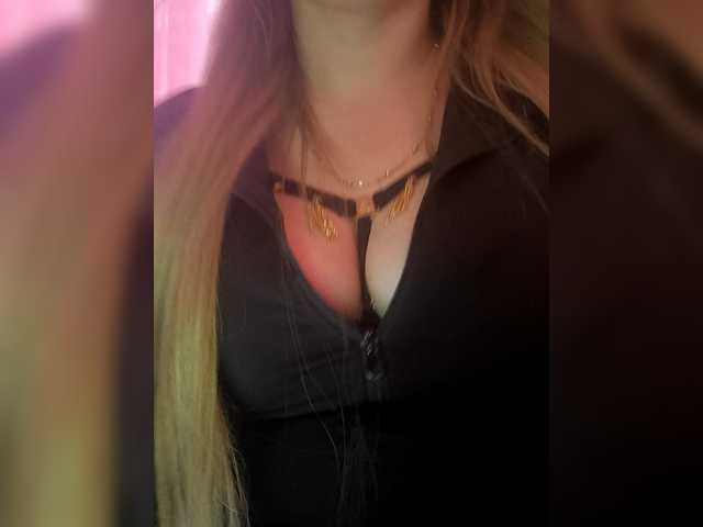 Valentinka-01's BongaCams show and profile