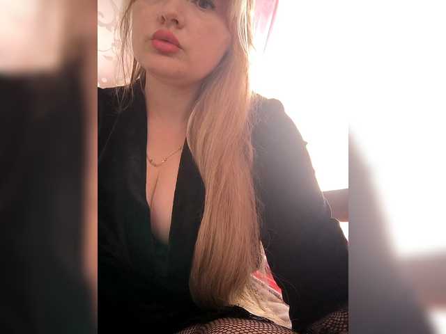 Valentinka-01's BongaCams show and profile