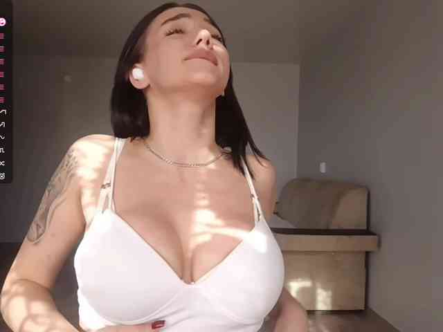 NeldaLecompte webcam