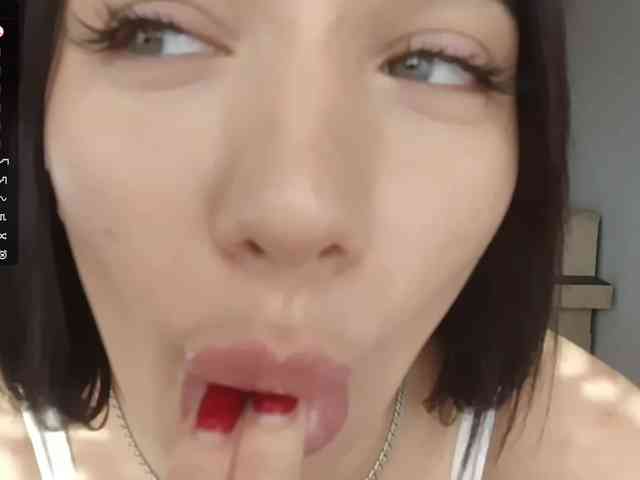 NeldaLecompte Live Webcam on BongaCams