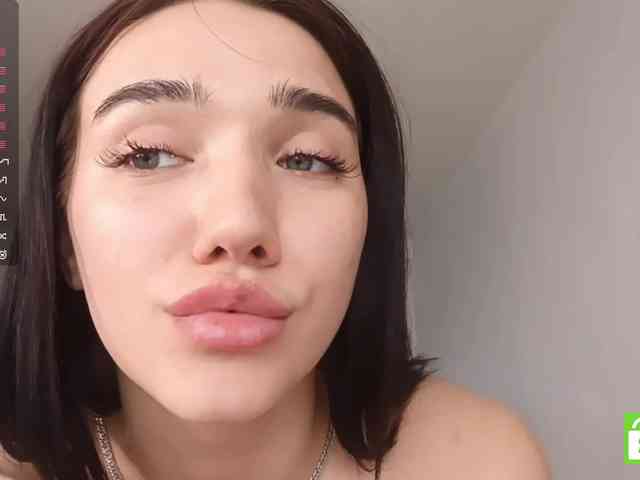 NeldaLecompte webcam