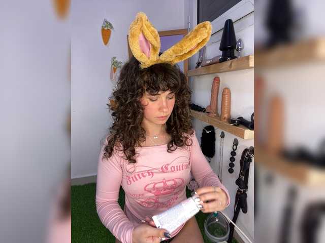 Alisa-kissa's BongaCams show and profile