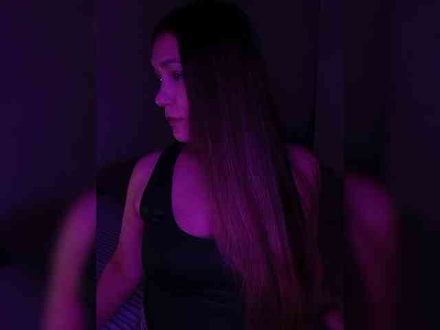 DevitivostayLisa webcam